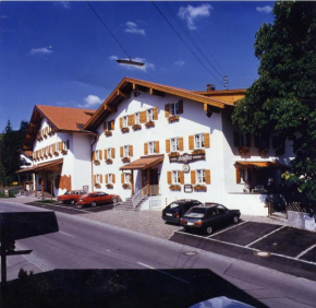 Отель Hotel Gasthof Schäffler, Зонтхофен